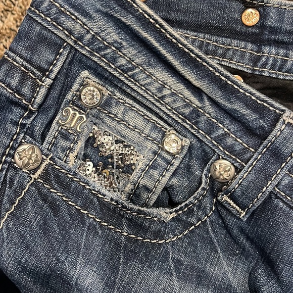 Miss Me Jeans - Picture 2 of 5